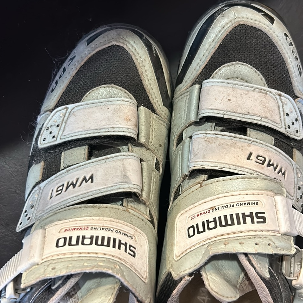 Bike shoes and cleats - Picture 5 of 5